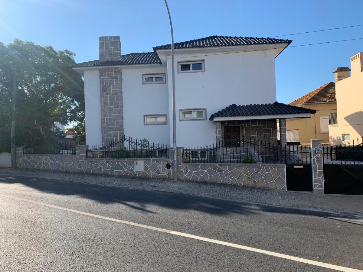 Beautiful Private Room Next To Lisbon - New Paco de Arcos Exterior photo