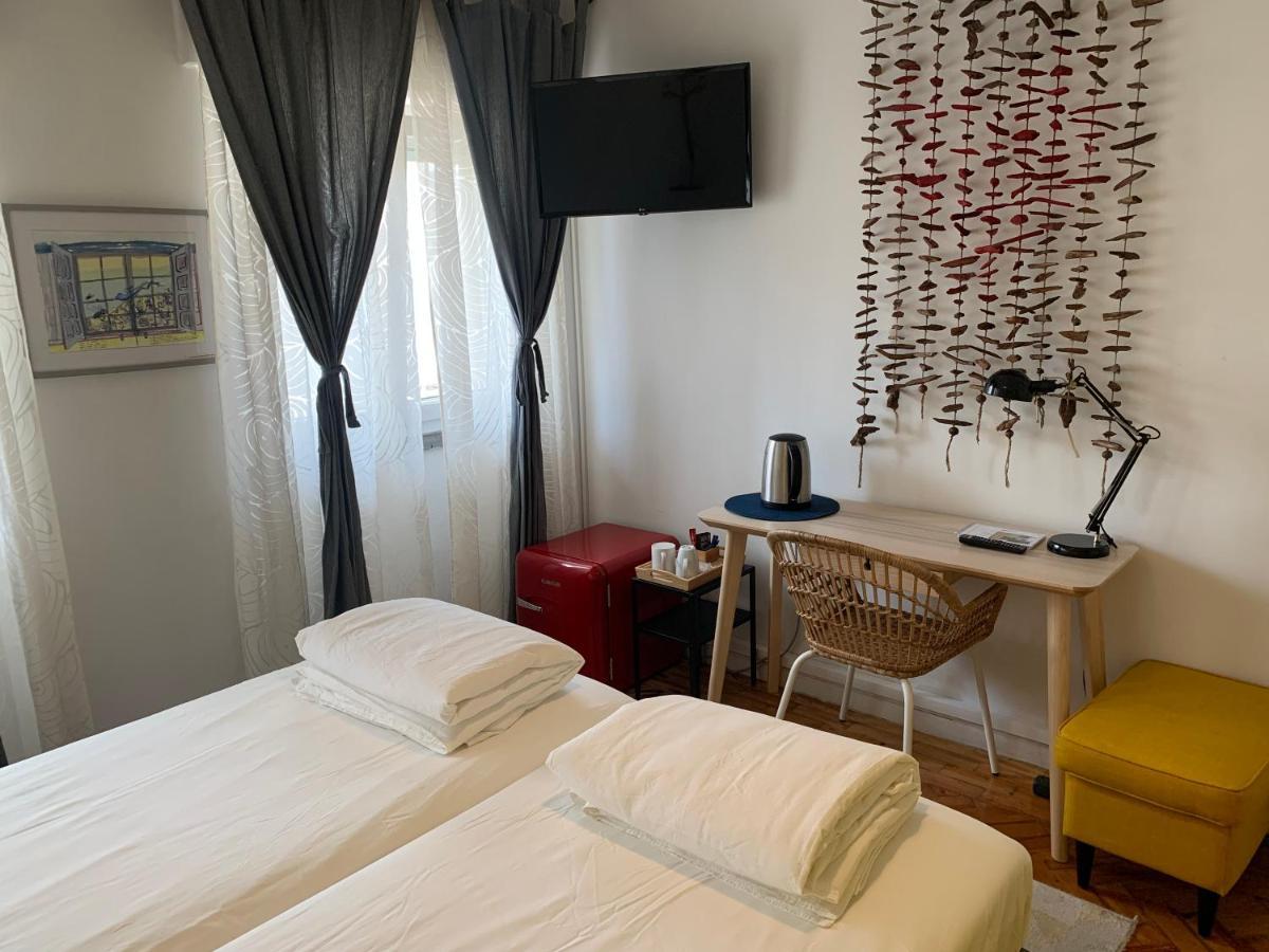 Beautiful Private Room Next To Lisbon - New Paco de Arcos Exterior photo