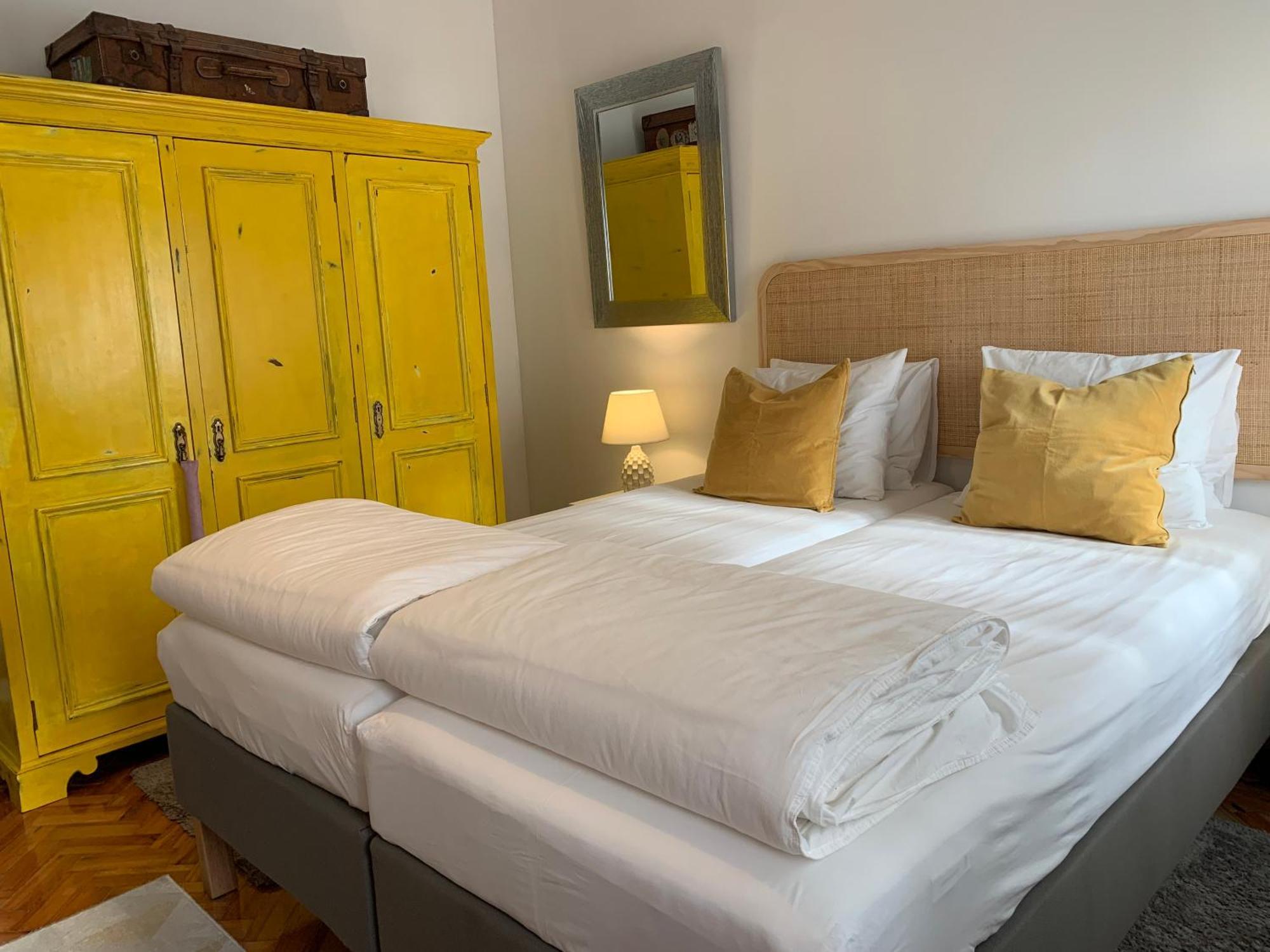 Beautiful Private Room Next To Lisbon - New Paco de Arcos Exterior photo